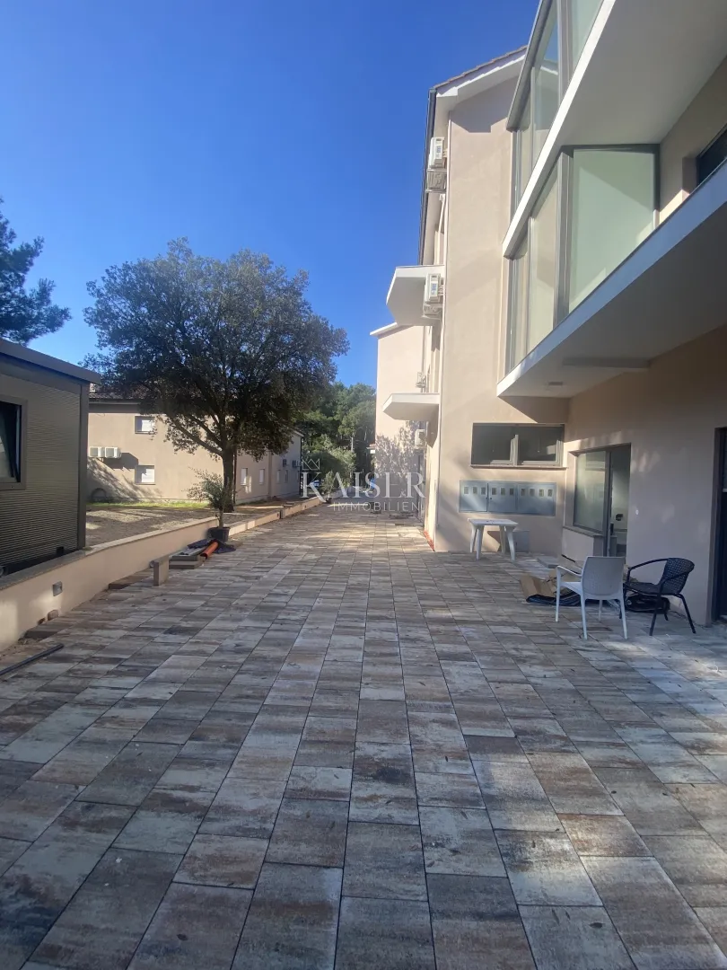 zadar, pakoštane - jednosoban stan 46,28 m2 u prizemlju s bazenom - slika 2