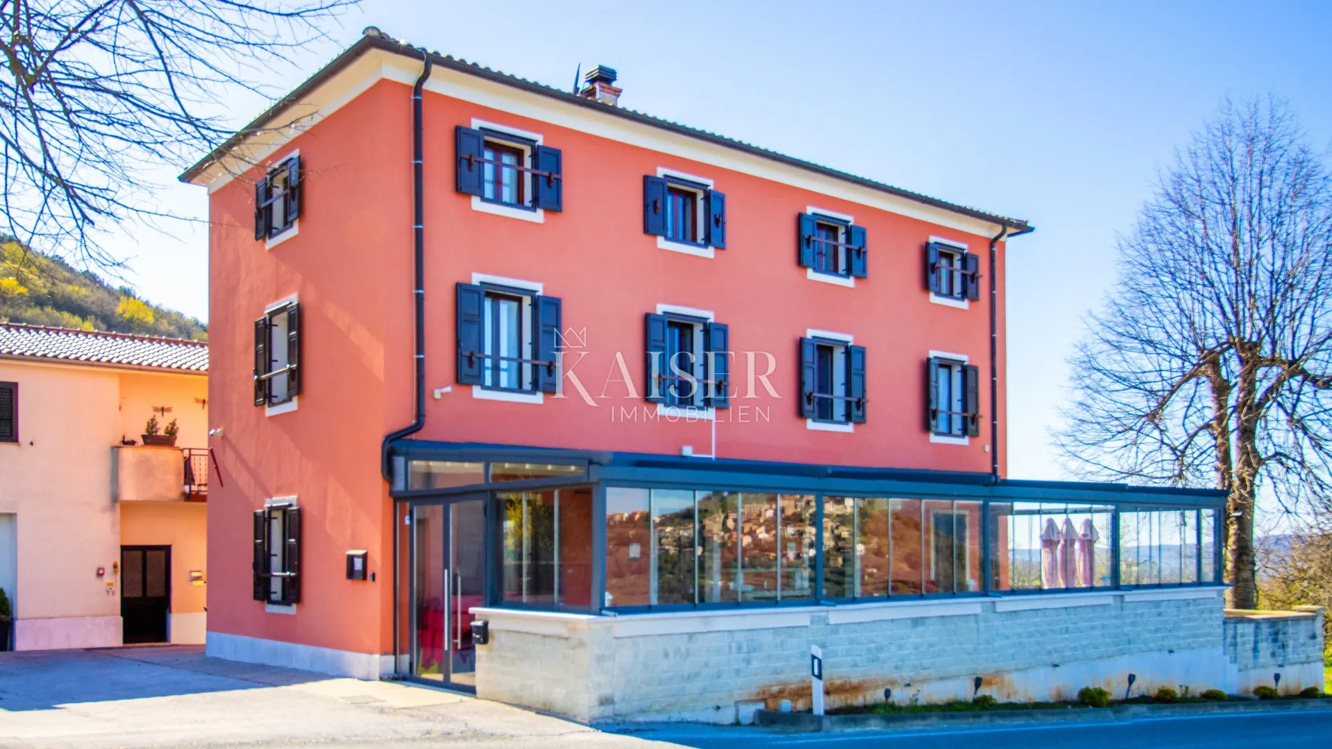 istra, motovun - ugostiteljski objekt sa 8 soba; top lokacija - prekrasan pogled na motovun - slika 3