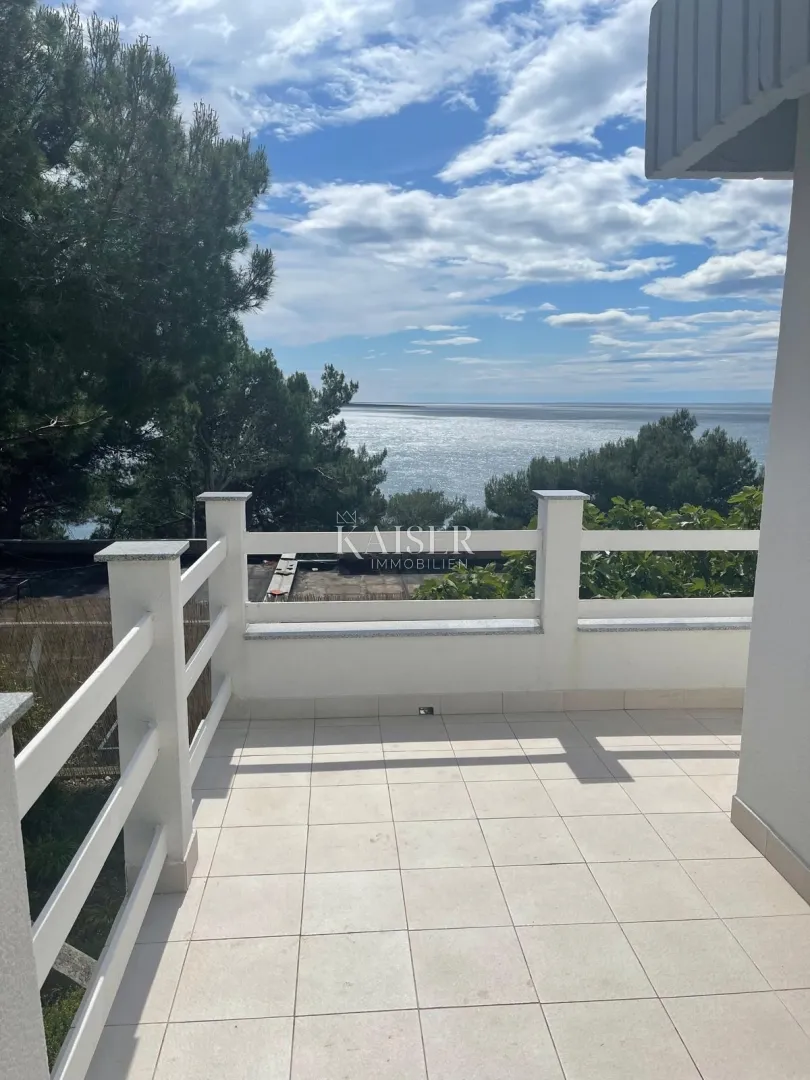 cres, martinšćica - samostojeća kuća 148 m², dva apartmana, 150 m od mora - slika 2