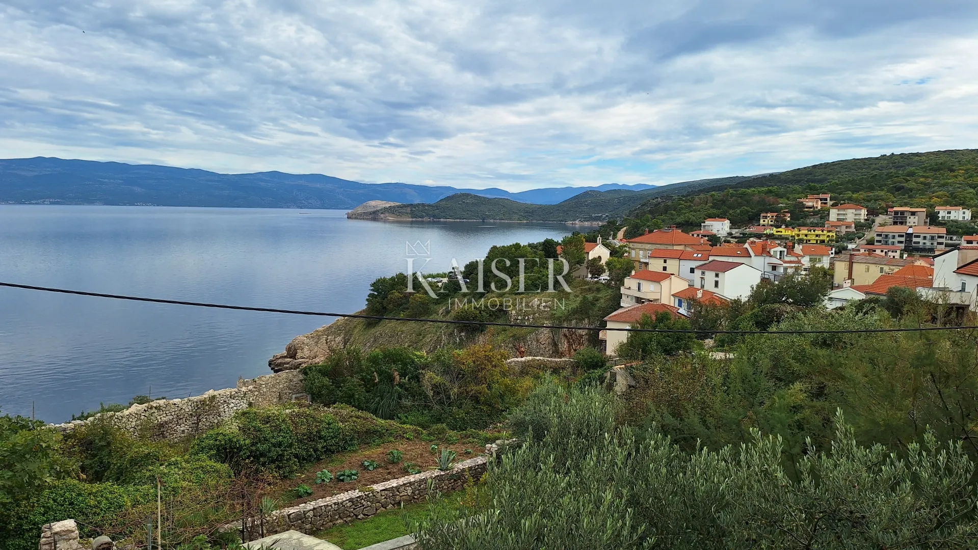 Krk, Vrbnik- autohtona kuća u staroj jezgri Vrbnika s panoramskim divnim pogledom na more