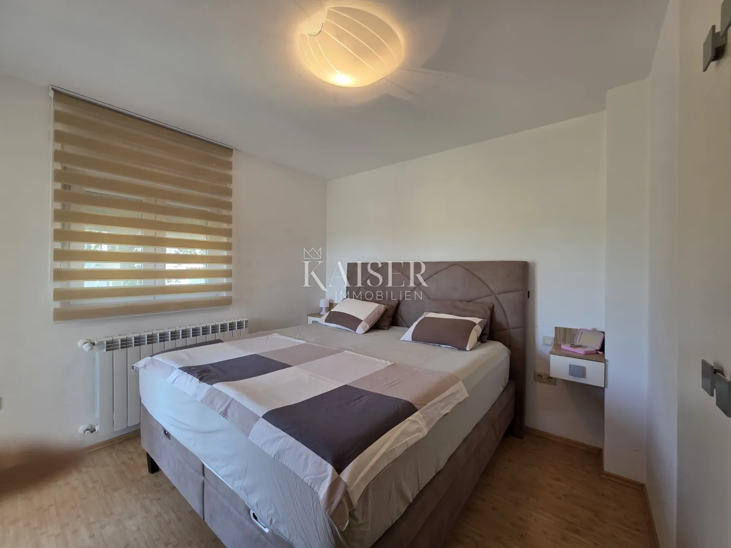 istra - poreč, stan za najam sa tri spavaće sobe - slika 18