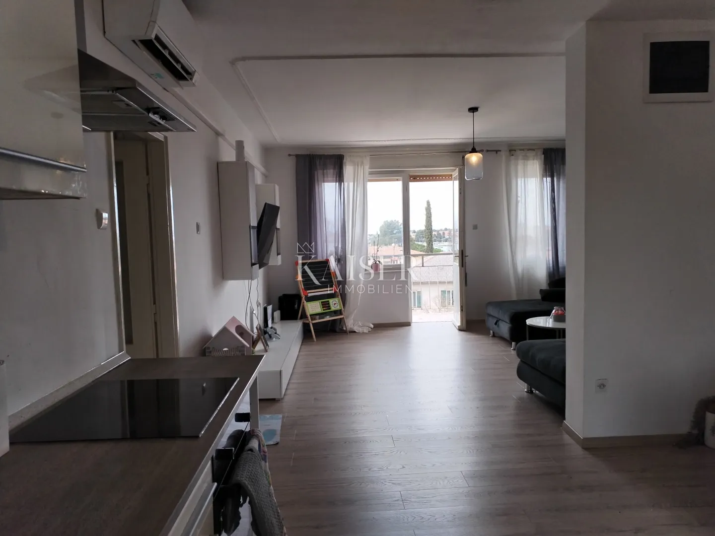 istra, umag, dvosoban stan s pogledom na more, 80m2 - slika 2