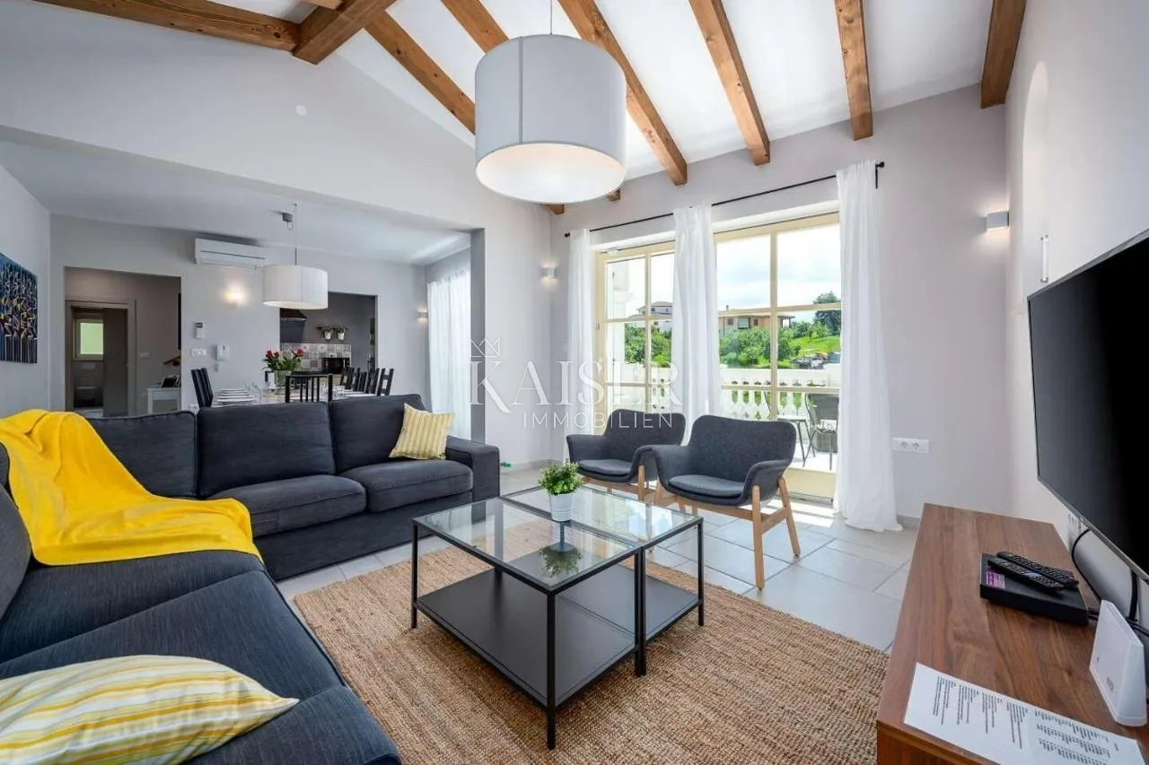 istra - pazin, okolica - vila s bazenom, 230 m2 - slika 9