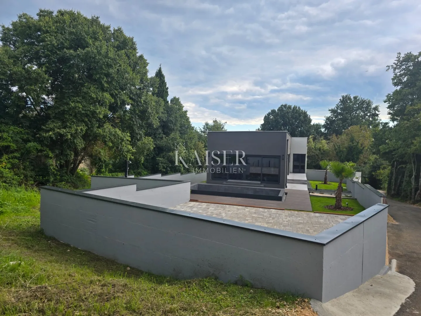 istra, barban - moderna dvojna kuća s bazenom - slika 15