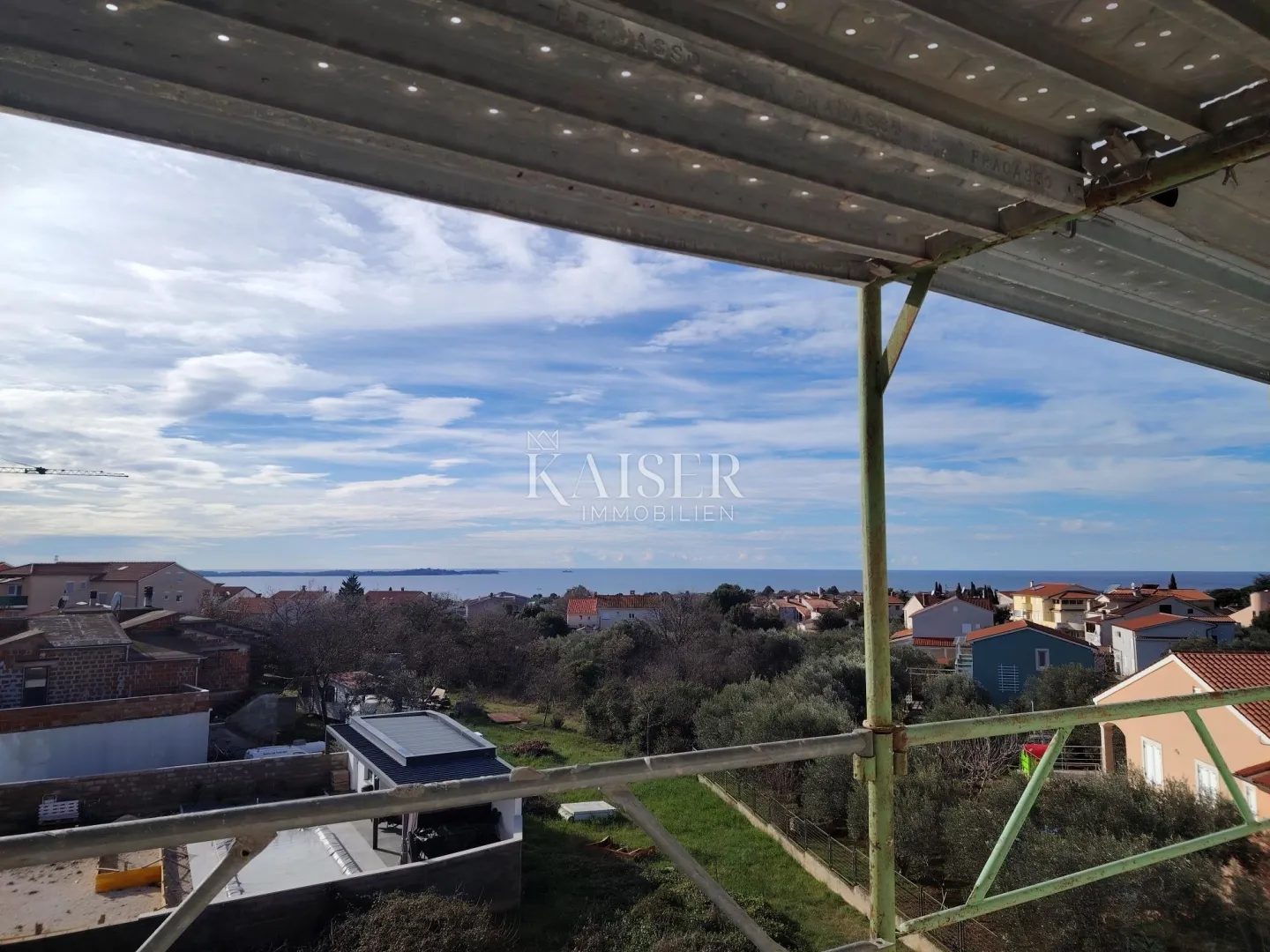 istra, peroj stan sa pogledom na more 61m2 - slika 2