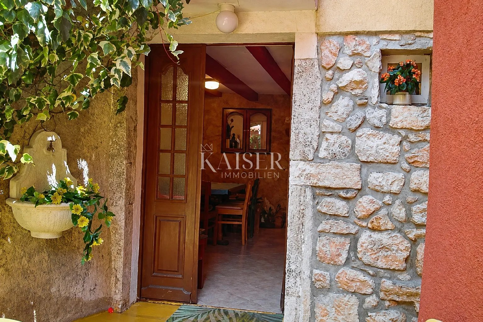 cres, kuća u povijesnoj jezgri 85 m² - slika 3
