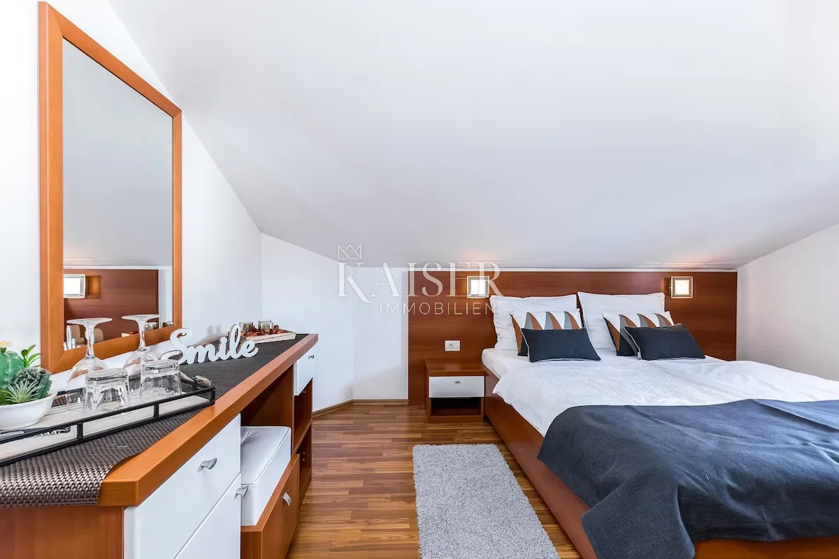 lovran – apartmanska vila s velikim zemljištem i projektom za boutique hotel - slika 8