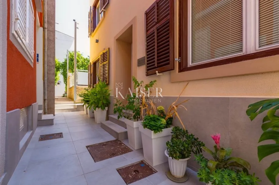 Mali Lošinj, kuća 110 m2 na odličnoj lokaciji