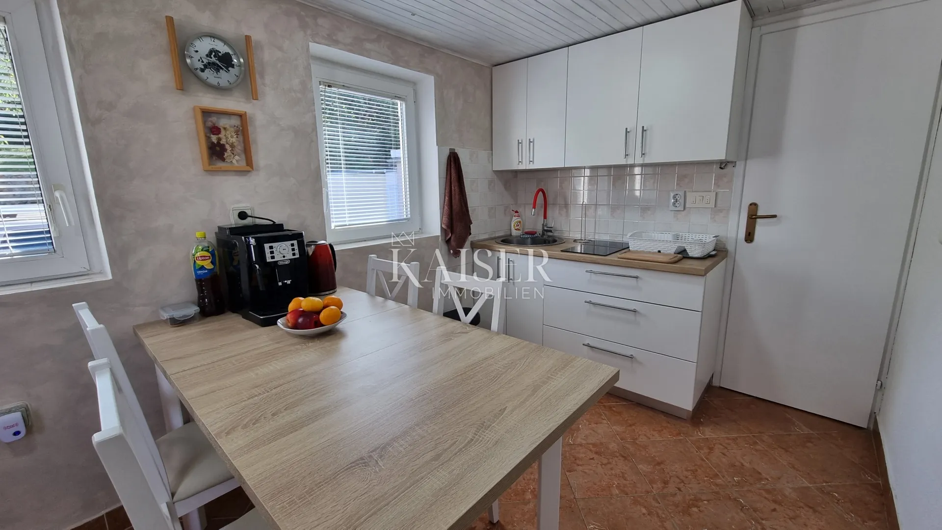 crikvenica, dramalj - kuća sa dva stana i okućnicom - slika 13