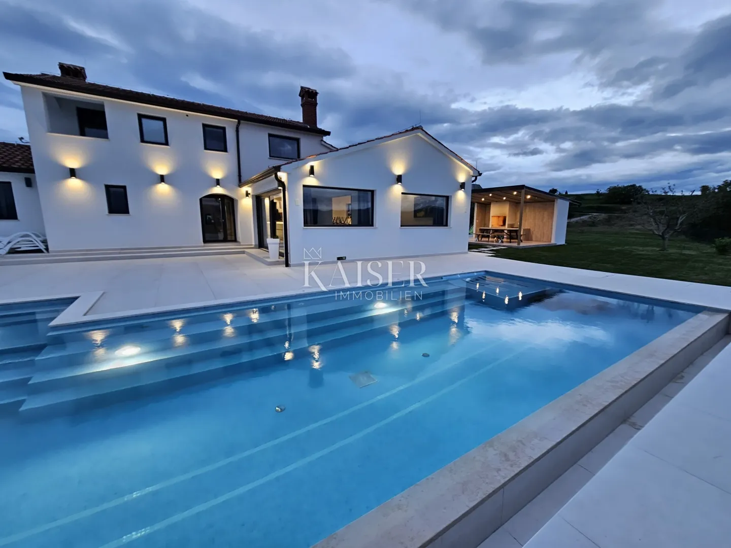 istra, buzet - luksuzna vila, 210m2, sa jedinstvenim pogledom - slika 3