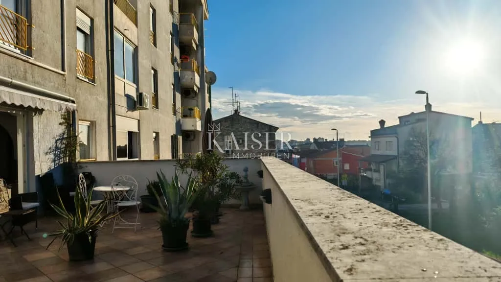 istra, pula- prostrani stan 156 m² s dvije velike terase - slika 25