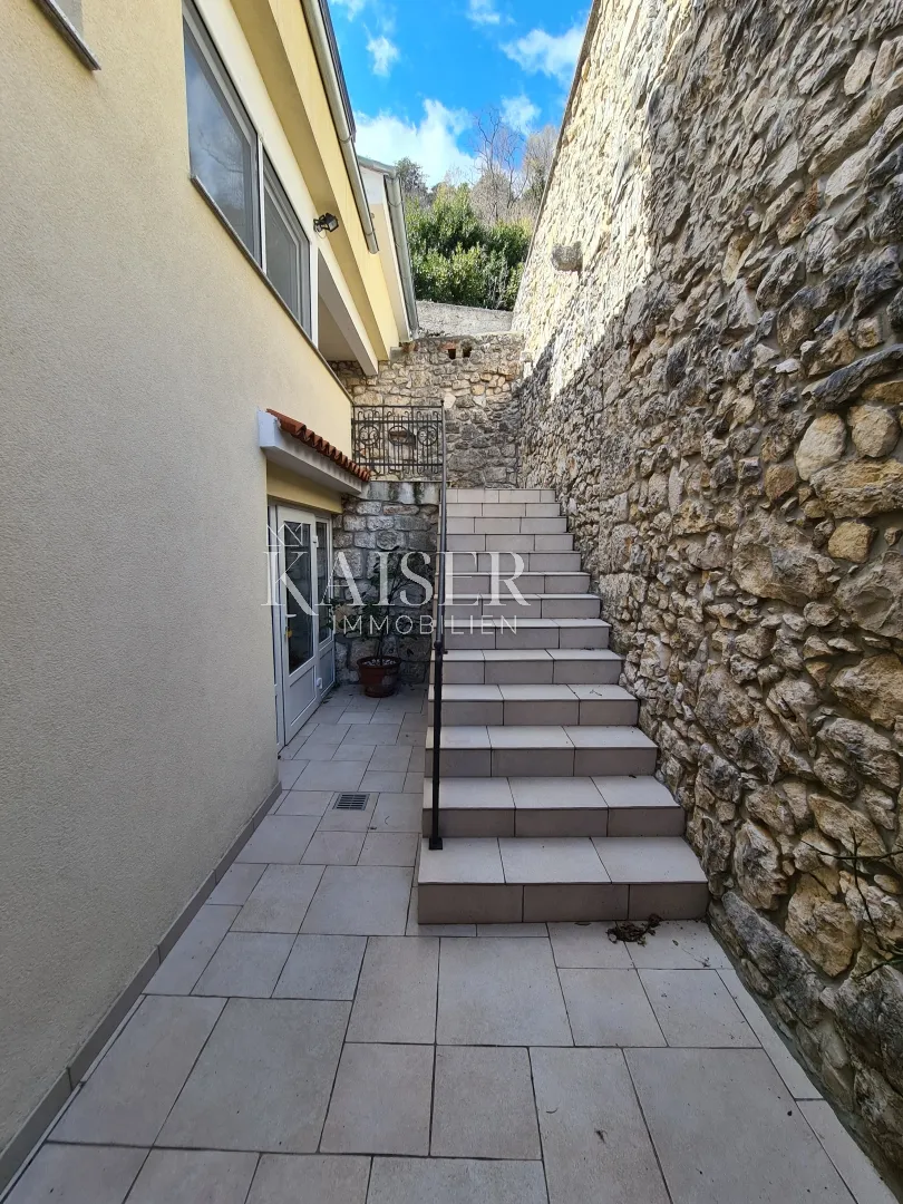 bribir - prekrasna renovirana kuća sa bazenom i garažom - slika 13