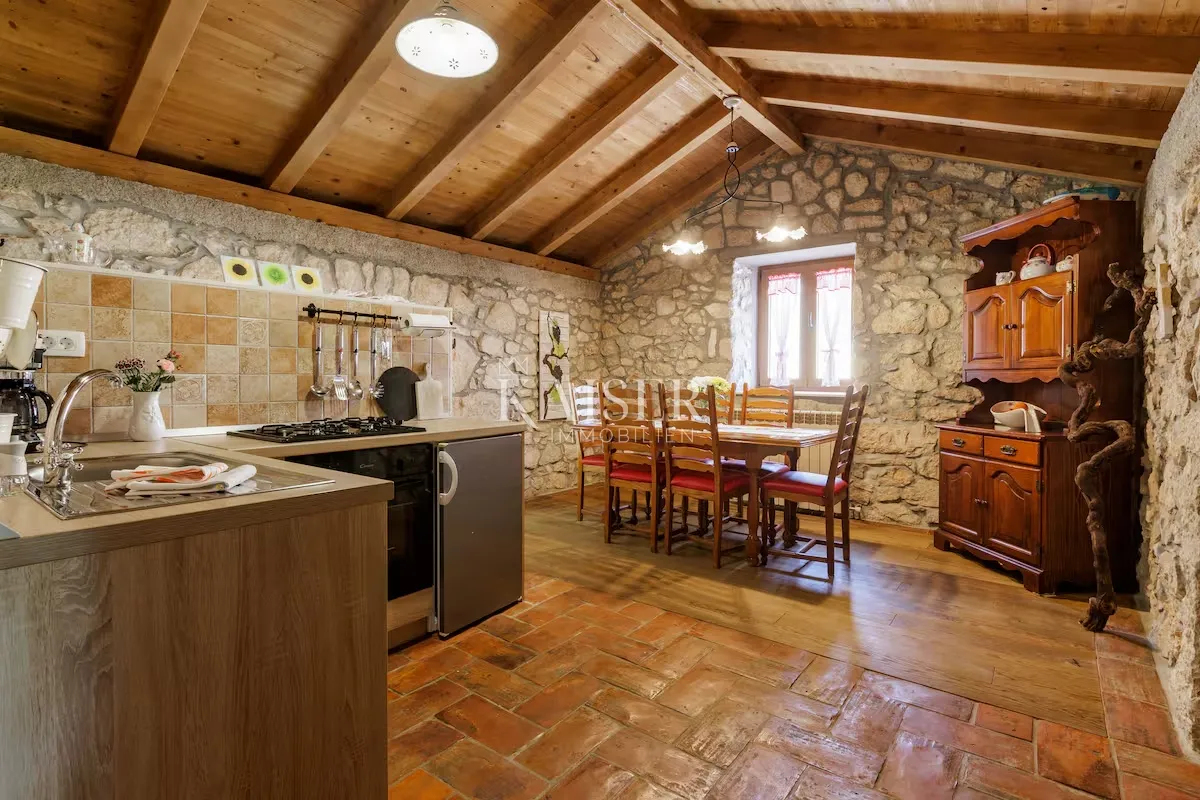 opatija, brseč - šarmantna kuća s predivnim pogledom na more, 120 m2 - slika 14
