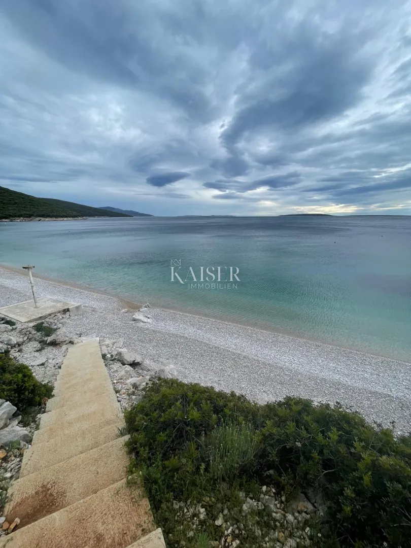 cres, martinšćica - samostojeća kuća 148 m², dva apartmana, 150 m od mora - slika 29