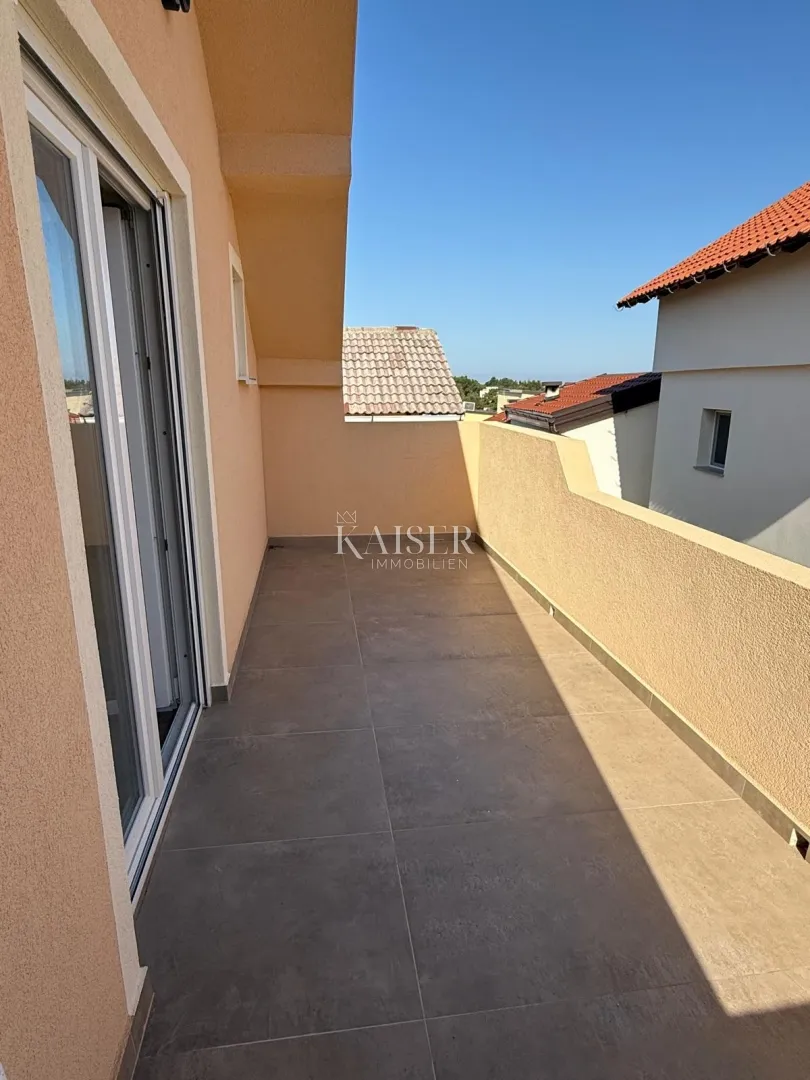 zadar, vir - potpuno renovirana kuća na viru, 600 m od mora - slika 4