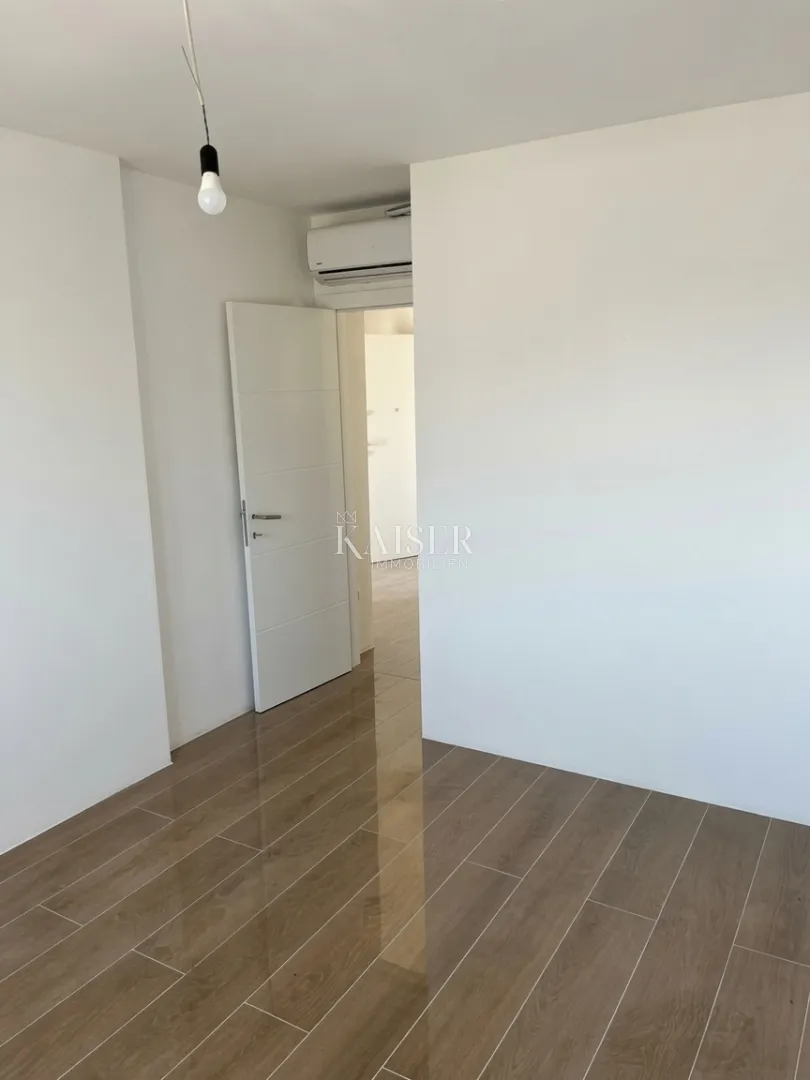 makarska - baška voda, penthouse s pogledom na more - slika 20
