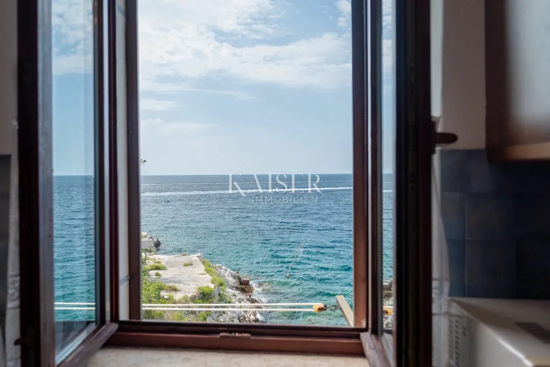 istra, rovinj- jedinstven stan 50m2 korak do mora - slika 4