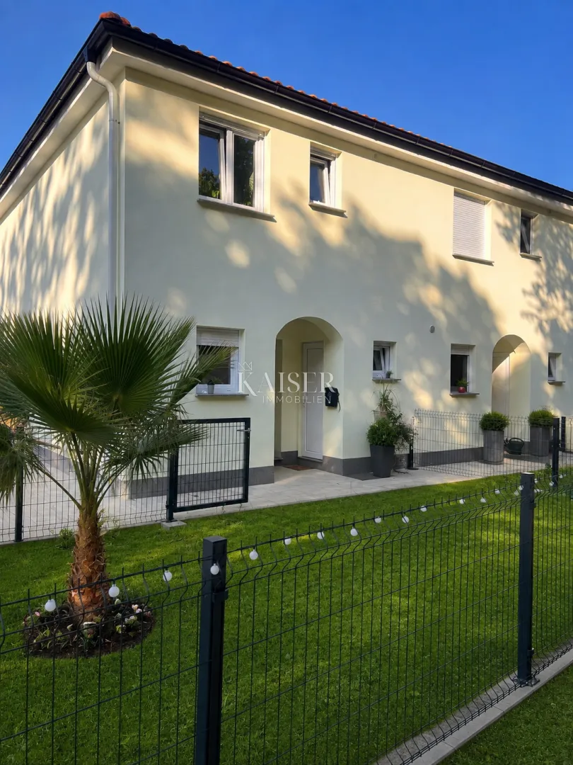 viškovo – marčelji | moderna dvoetažna kuća u nizu s vrtom, novogradnja - slika 2