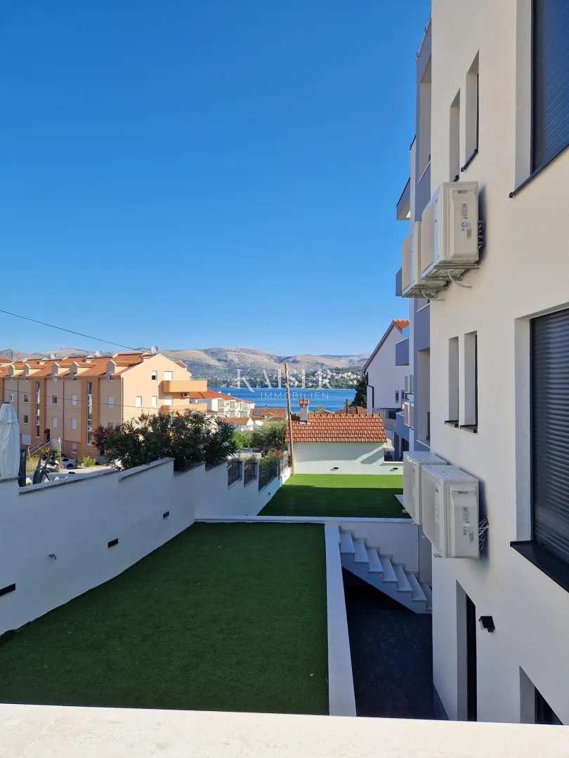 okrug gornji, čiovo - luksuzni penthouse s krovnom terasom i panoramskim pogledom na more - slika 30