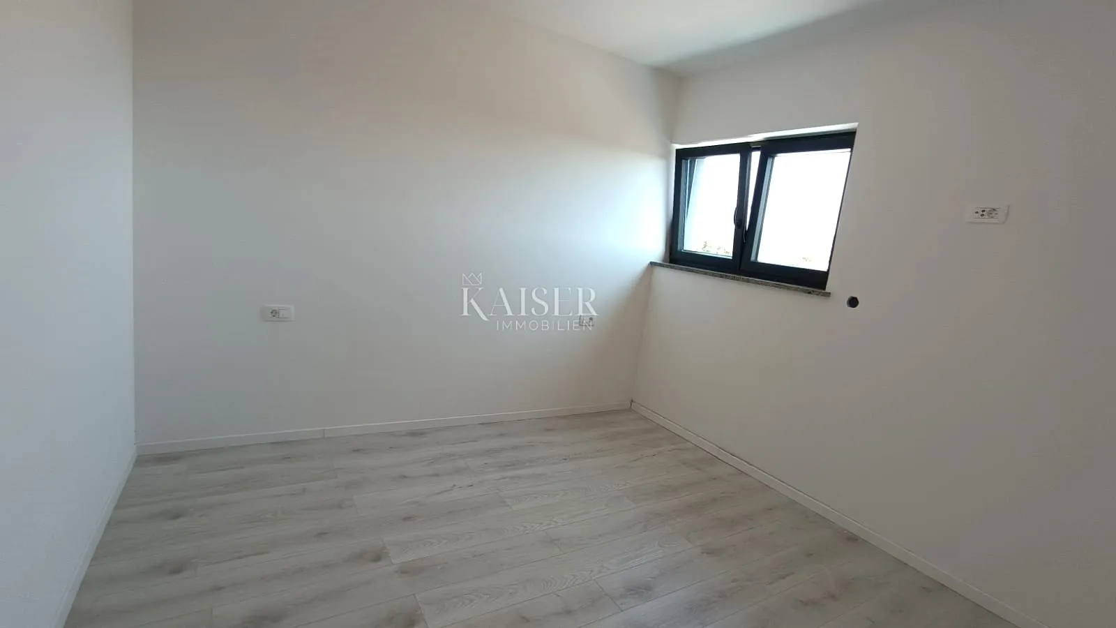 otok krk, kornić - moderna villa sa bazenom - slika 13