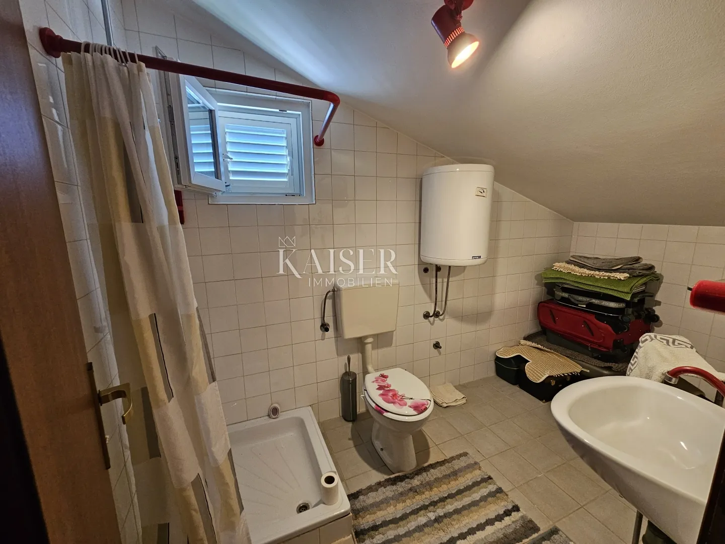 otok lošinj, mali lošinj - poslovni prostor 1. red do mora - slika 10