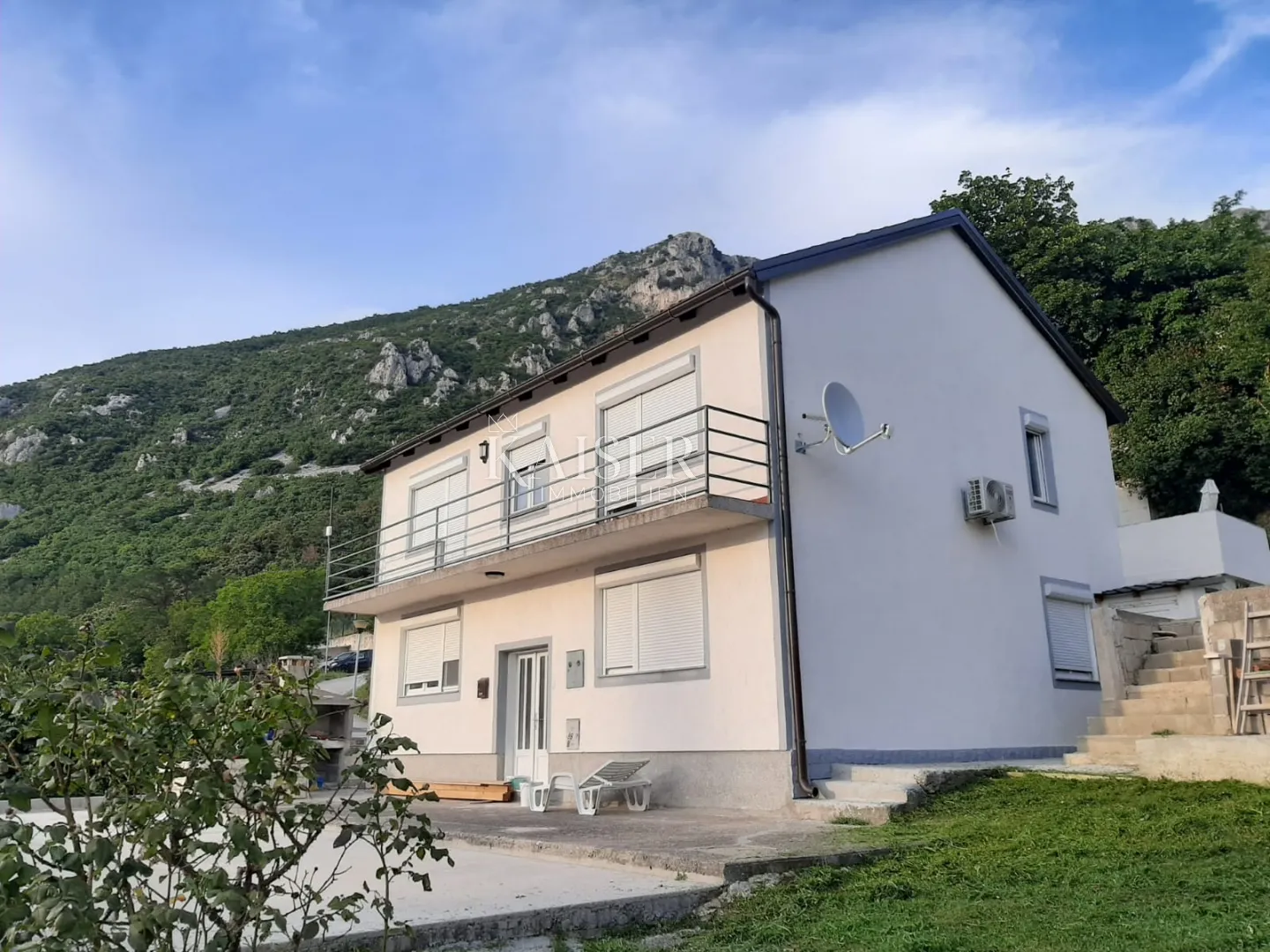istra, labin - renovirana kuća s tri stana, 270 m2 - slika 10