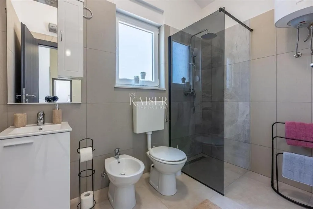 istra, labin - novogradnja s bazenom, 150 m2 - slika 14