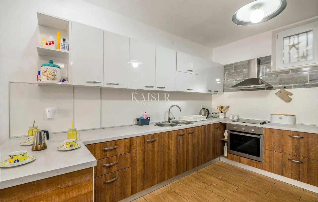 pinezići, otok krk- adaptirana kamena kuća 145m2 s bazenom - slika 4