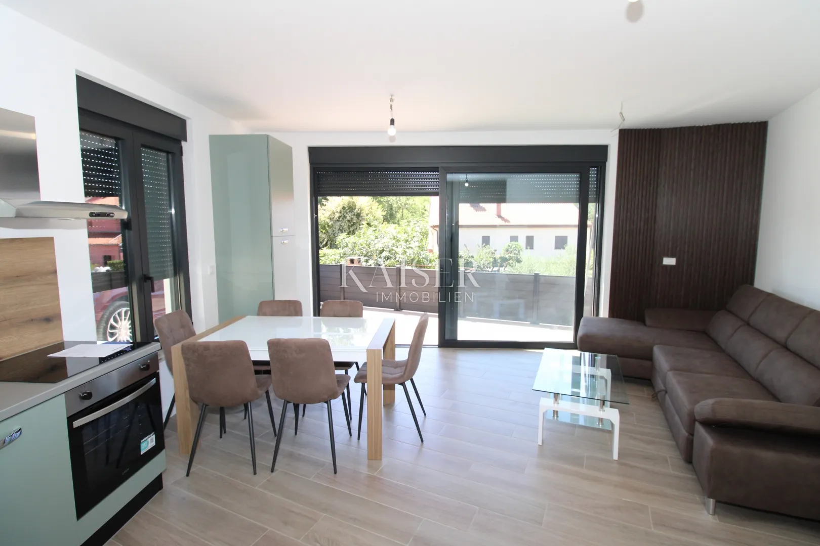 istra, poreč- moderan stan 90m2 s okućnicom, 400m od plaže - slika 2