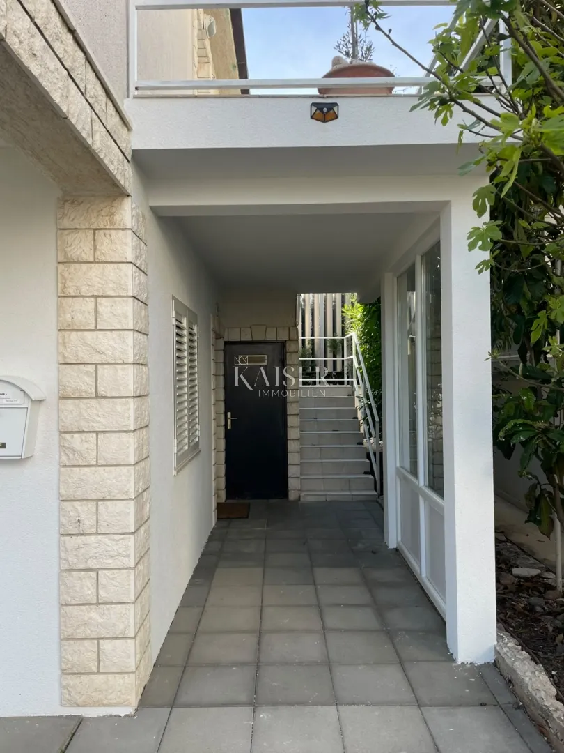 rogoznica, šibenik - samostojeća kuća s 4 apartmana i panoramskim pogledom - slika 19
