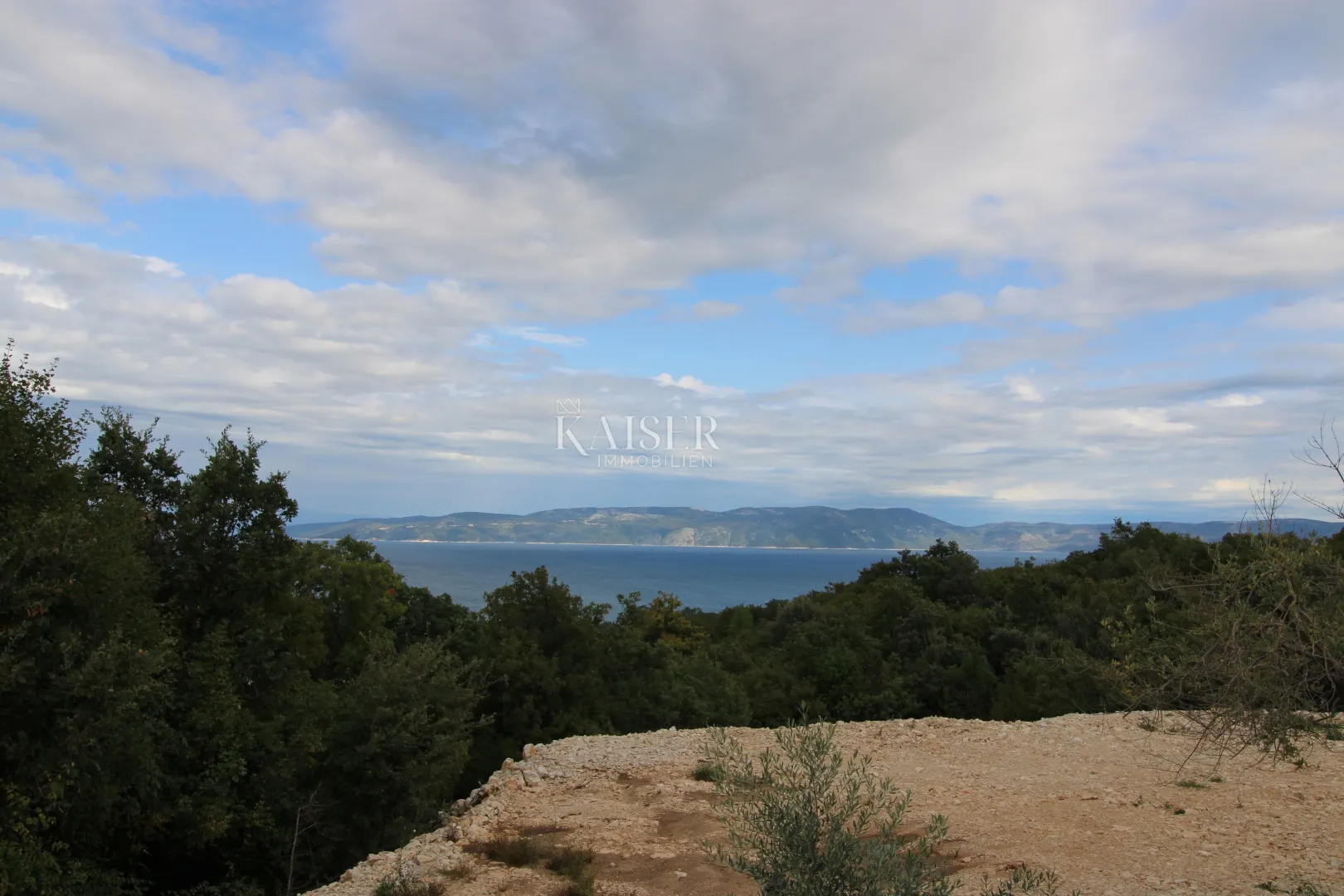 Istra, Rabac - zemljište s impresivnim pogledom, 1.015 m2 - Rabac, Labin