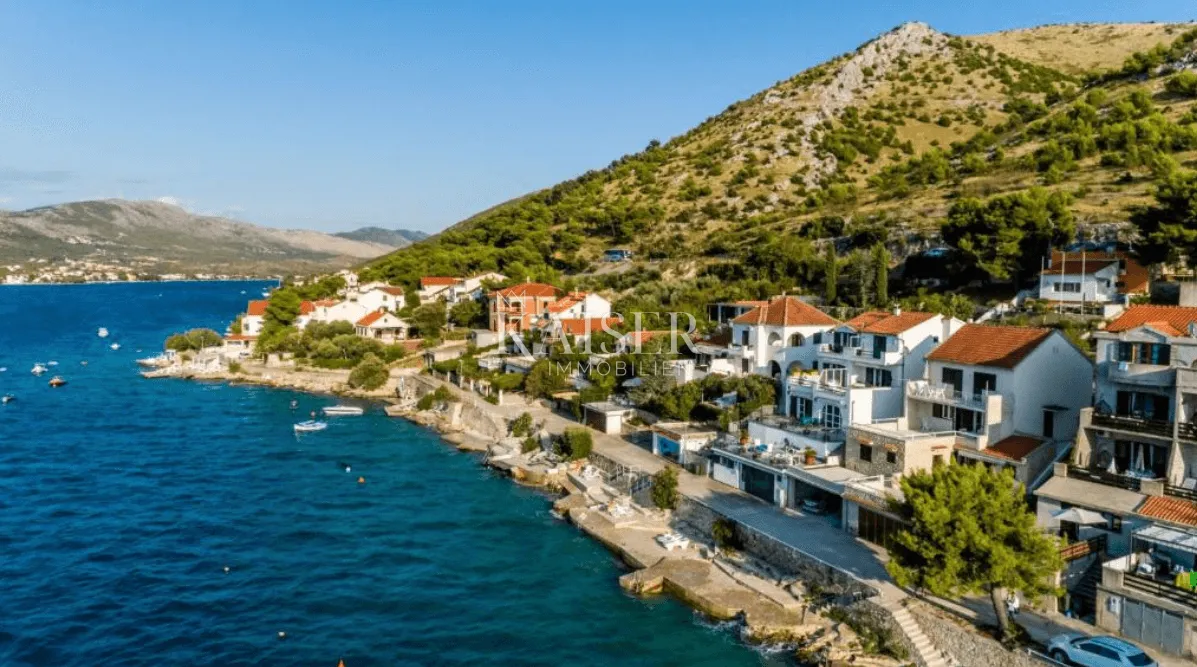 šibenik - kuća prvi red do mora - slika 6