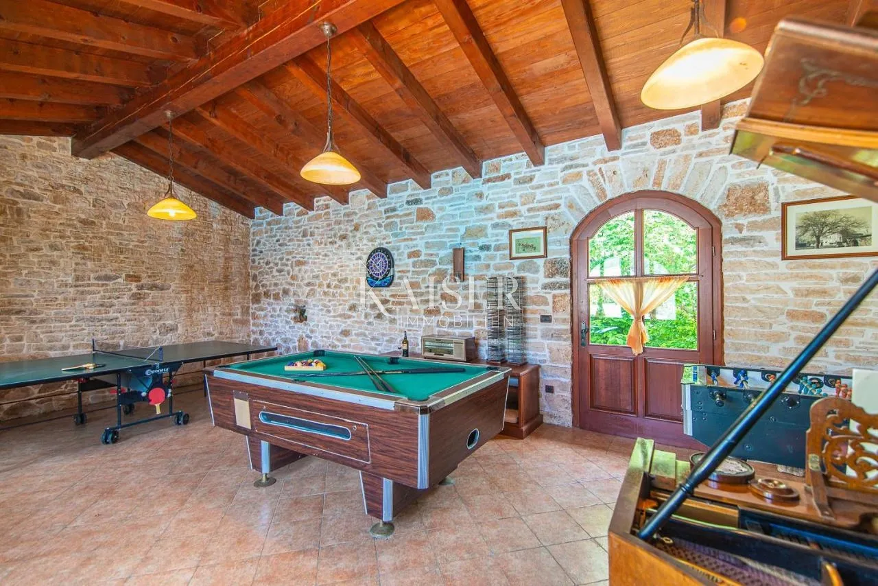 istra - žminj - kamena vila s bazenom, 350 m2 - slika 7