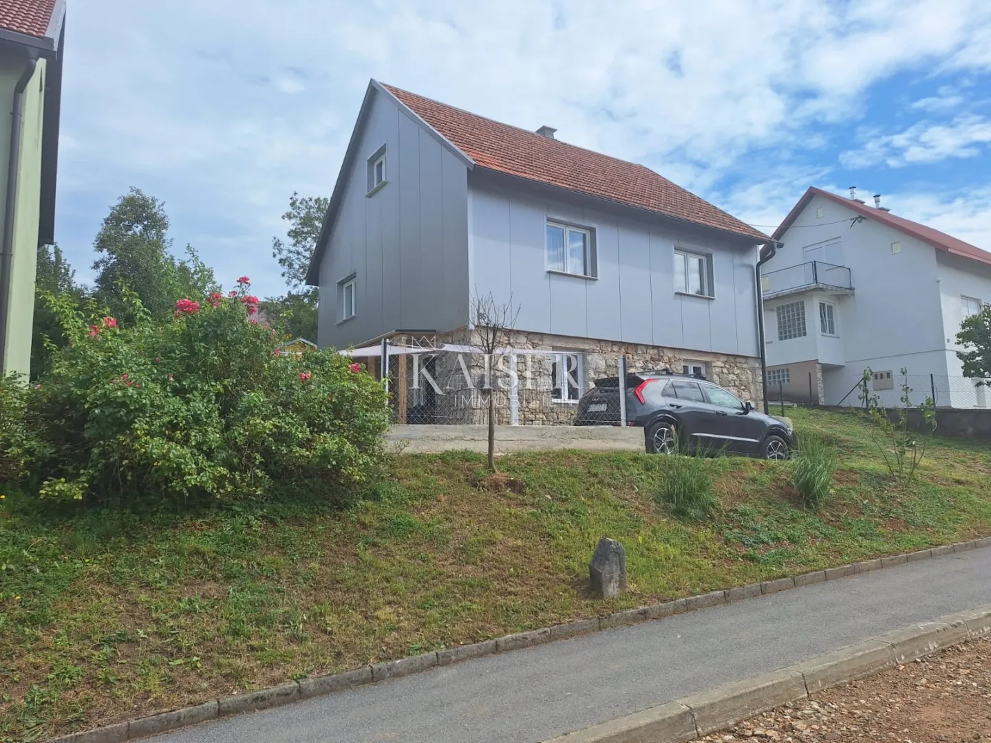 Vrbovsko - samostojeća kuća sa okućnicom, novoadaptirana - Hajdine, Vrbovsko
