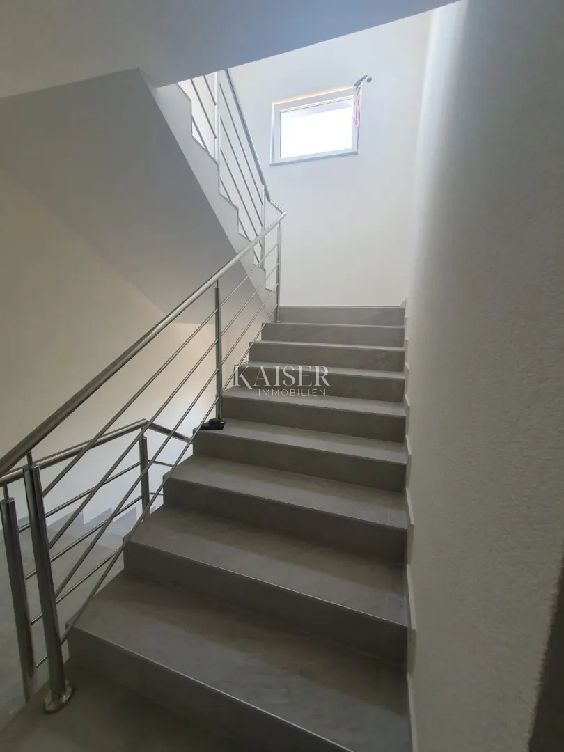 zadar – privlaka, stan s krovnom terasom 150 m od mora - slika 8
