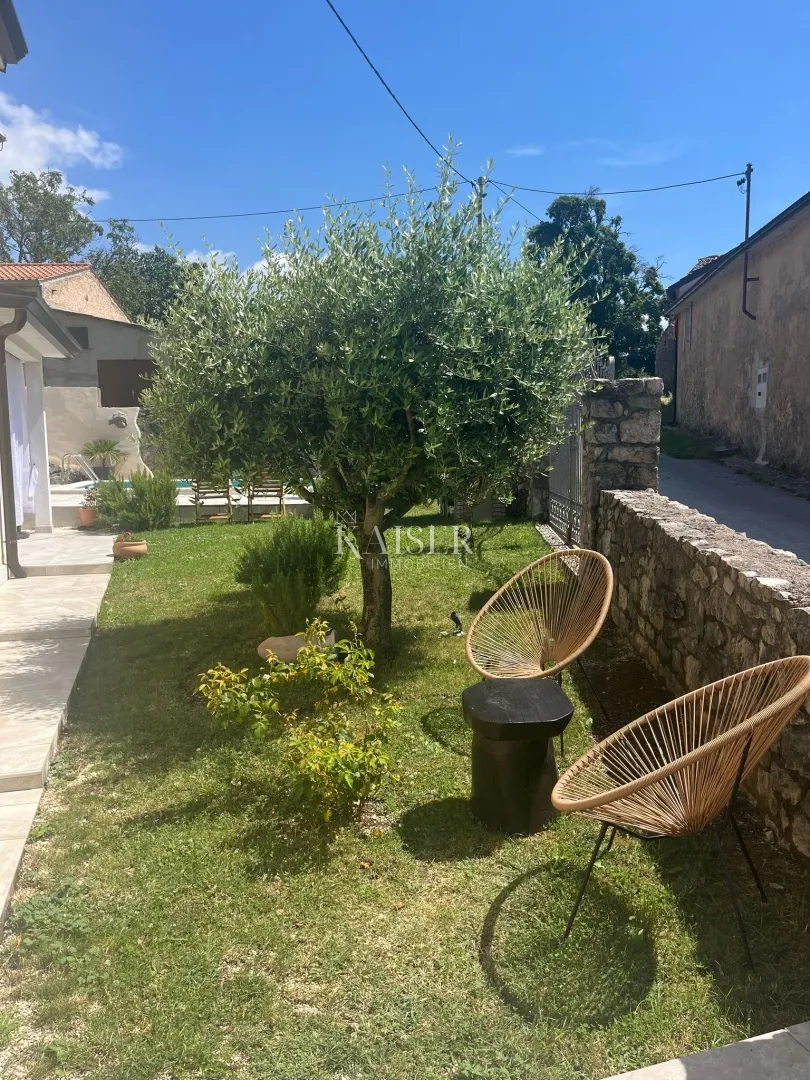 istra, lupoglav - predivna kamena kuća sa bazenom - slika 12