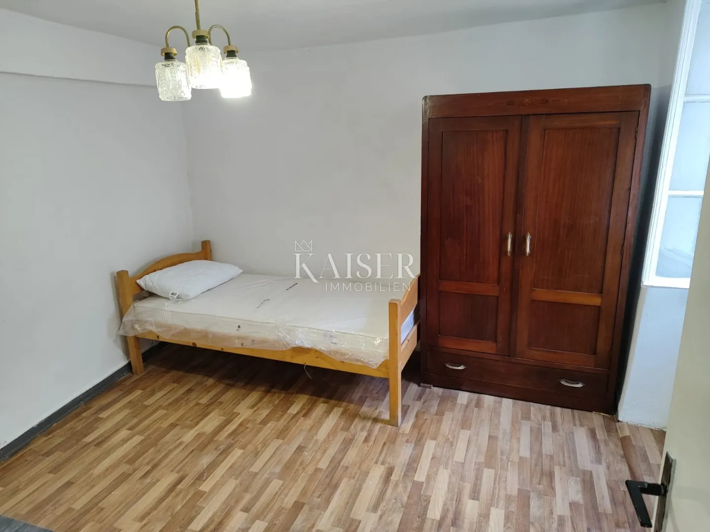 buje, istra, kuća u nizu u staroj jezgri grada - slika 6