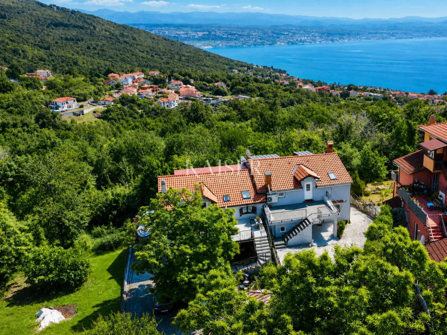 lovran, oprič — novoizgrađeni stan u potkrovlju s velikim terasama i pogledom na more - slika 4