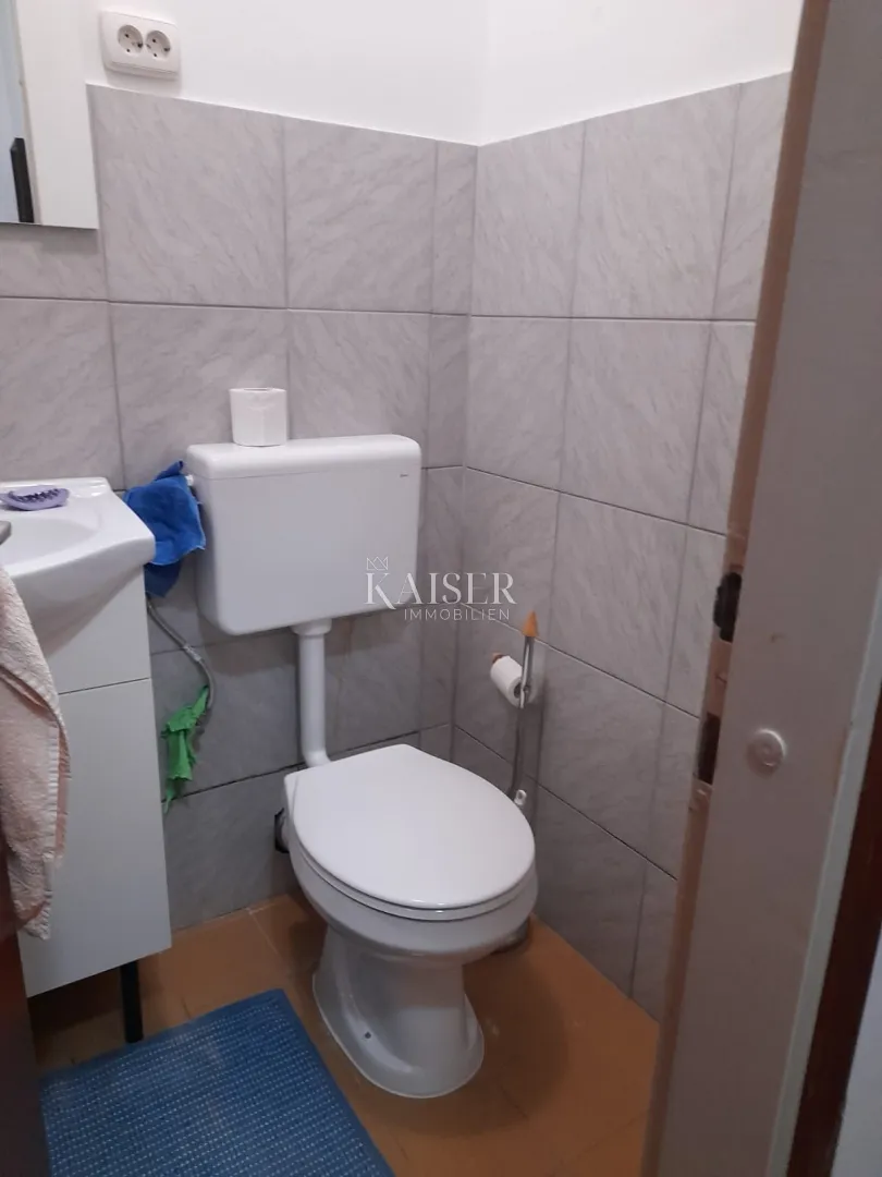 split, mertojak - komforan obiteljski stan s tri spavaće sobe i pogledom na more - slika 46