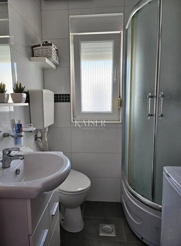 otok pag - dvosoban stan 50 m2, 200 m od mora - slika 6