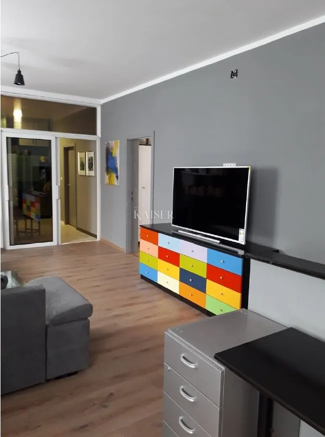 viškovo, saršoni - prostrani stan 3s+db u mirnom okruženju - slika 3