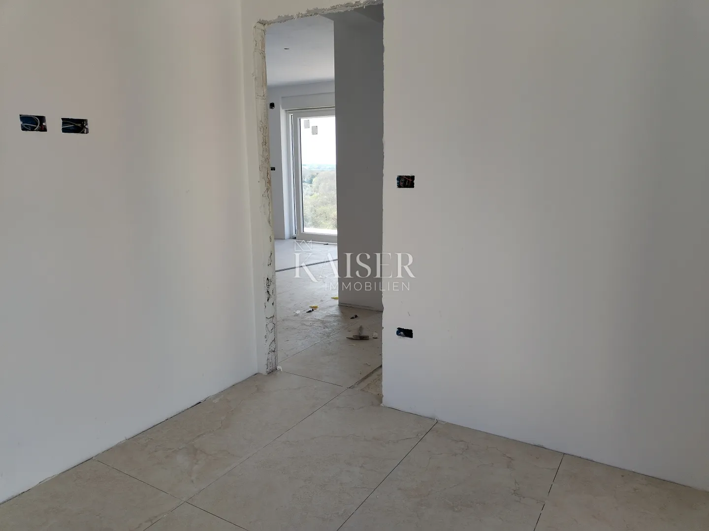 istra, umag, stan u prizemlju 66 m2, krovna terasa s pogledom na more - slika 8