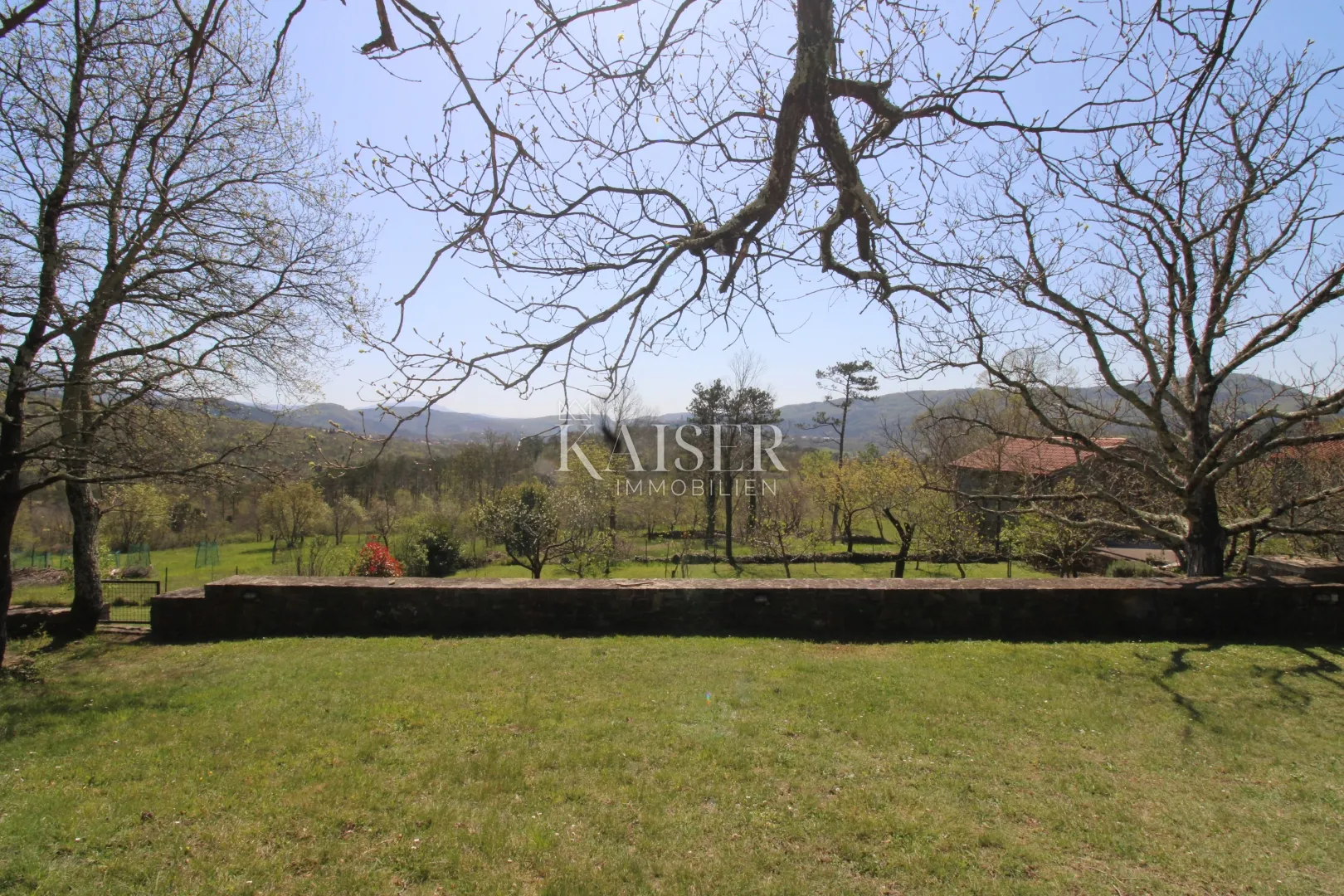 istra - buzet, kuća sa imanjem na 20000 m2 - slika 26