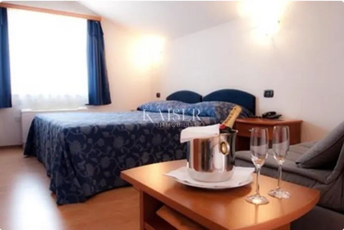 istra, novigrad - hotel 14 soba, sa restoranom i bazenom, 300m od mora - slika 16
