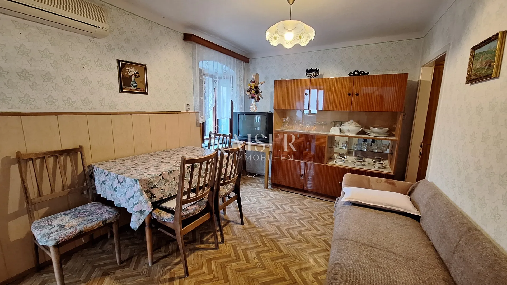 krk, vrbnik- autohtona kuća u staroj jezgri vrbnika s panoramskim divnim pogledom na more - slika 3