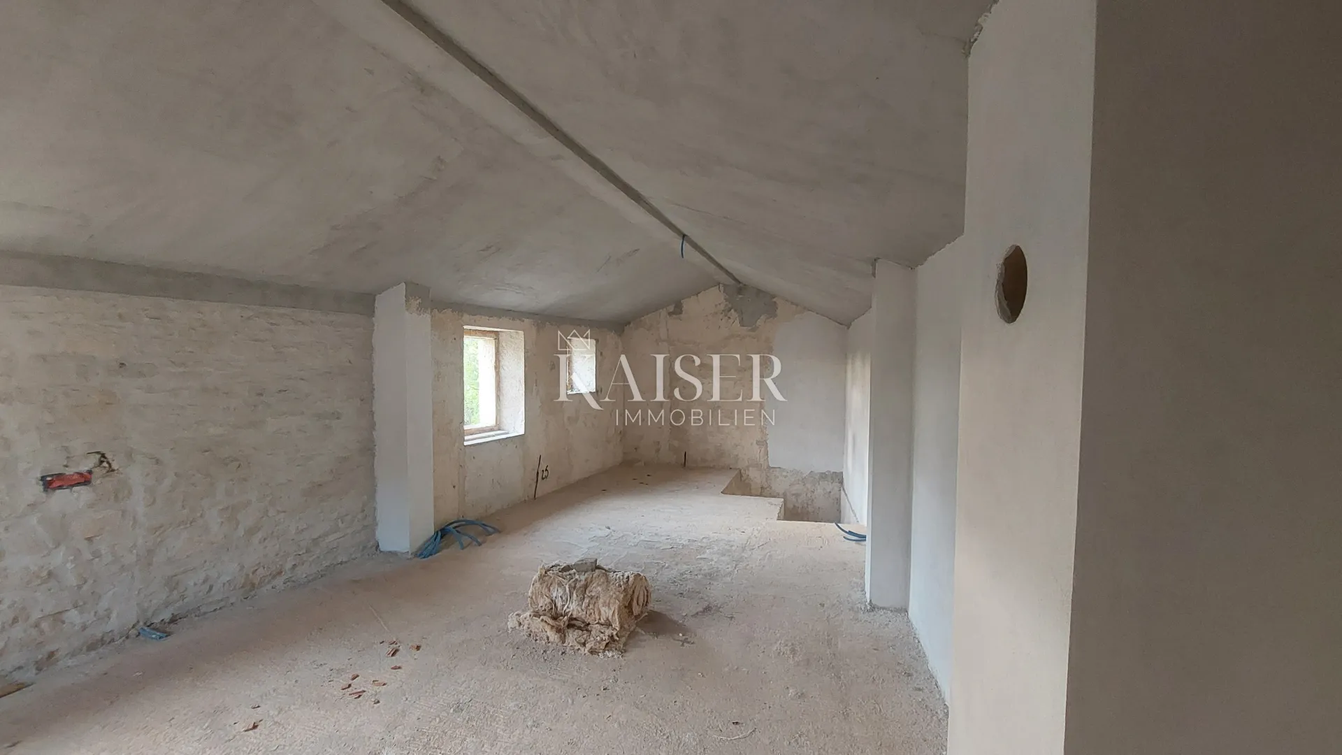 istra, grožnjan - samostojeća kamena kuća, 90m2, rohbau - slika 11