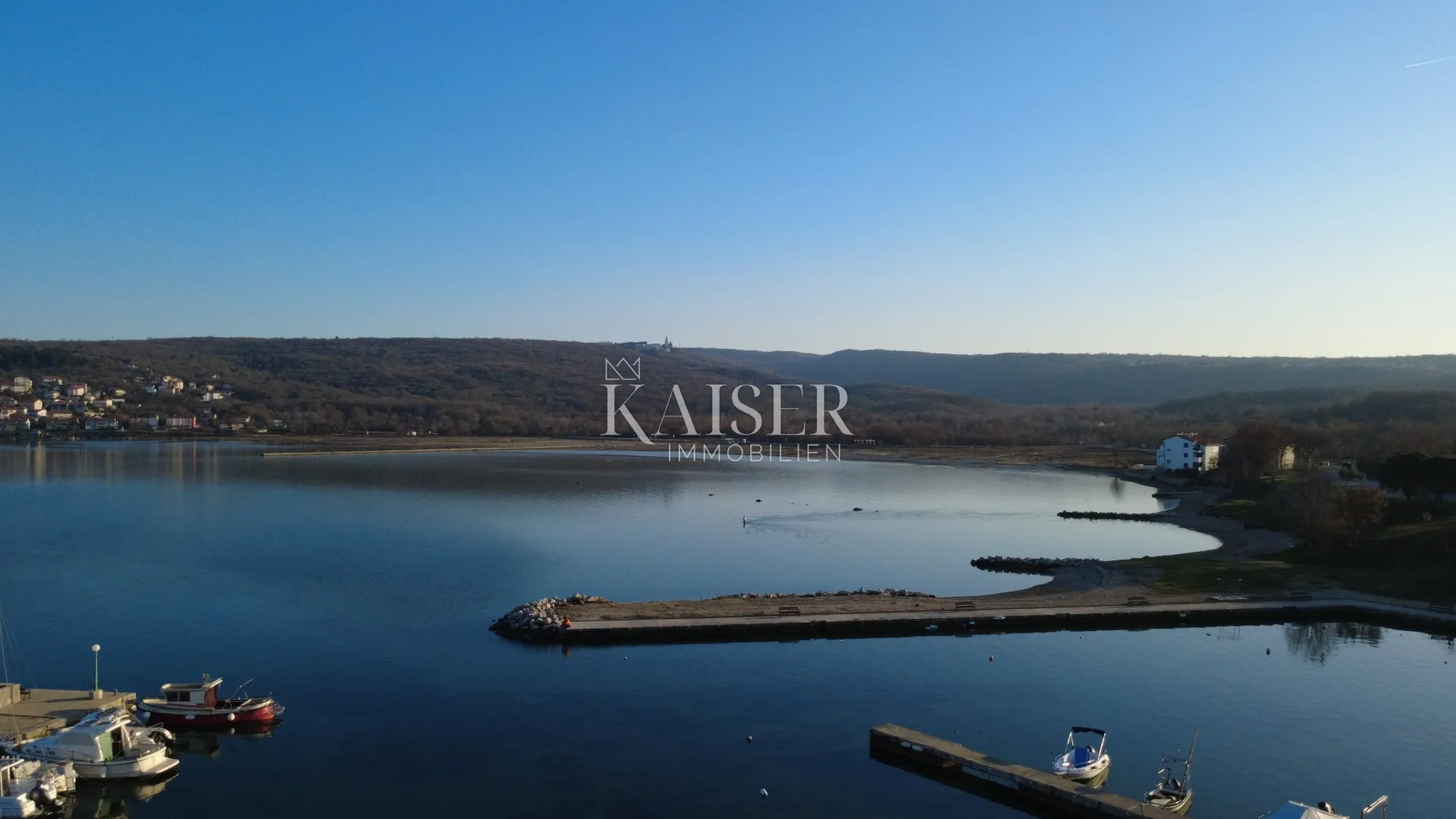 otok krk, čižići- dvosoban stan 55m2, samo 60m od mora - slika 26