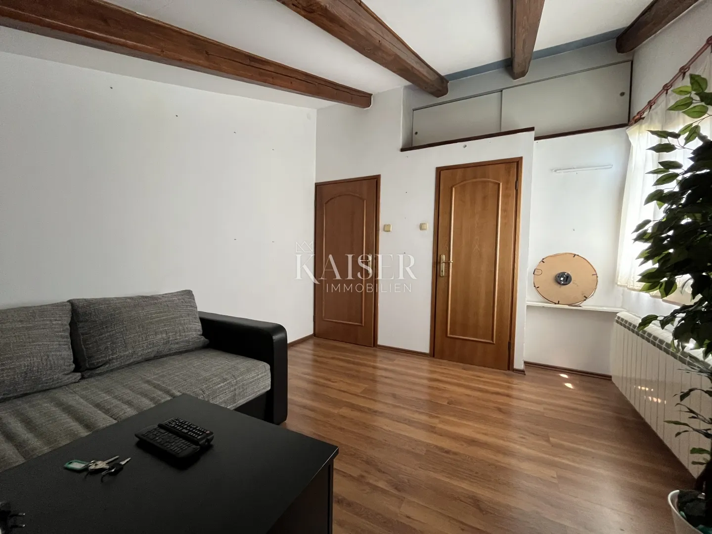 rijeka, donja vežica - prostrani stan od 125 m2 - slika 12