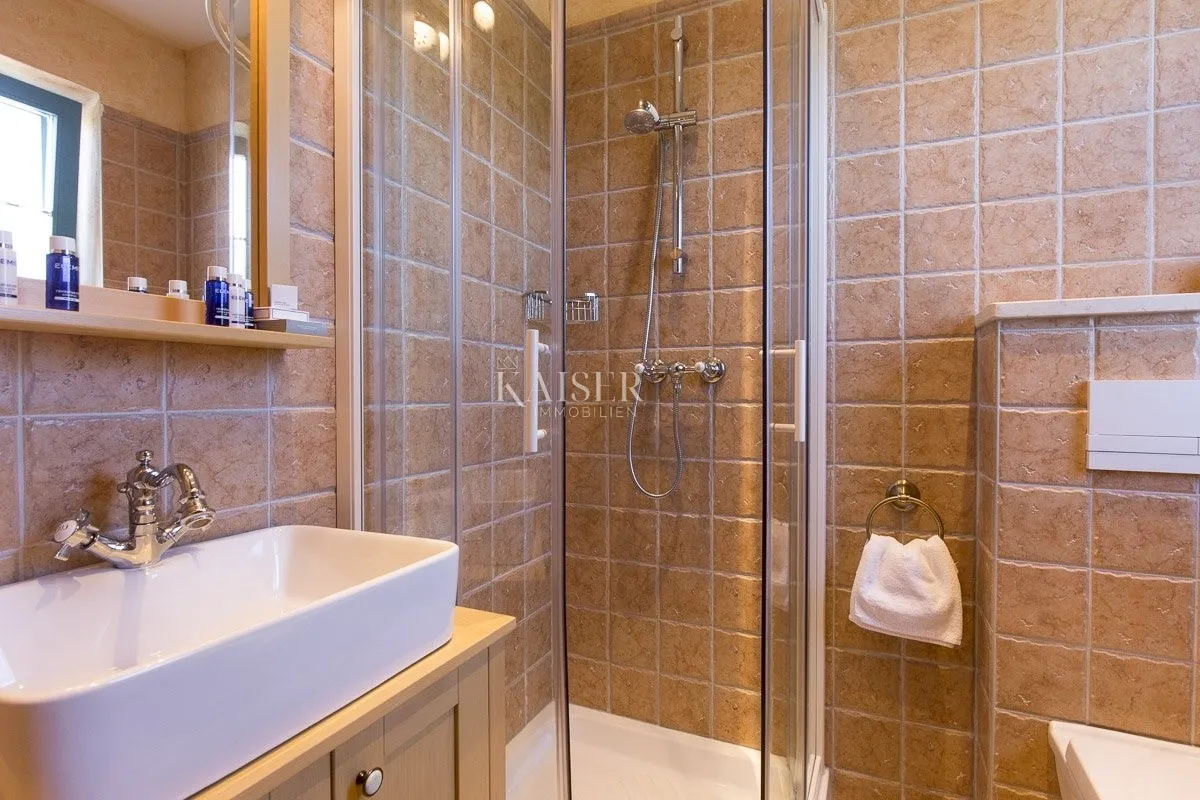 otok krk, dobrinj, okolica - luksuzna villa 180m2 - slika 6