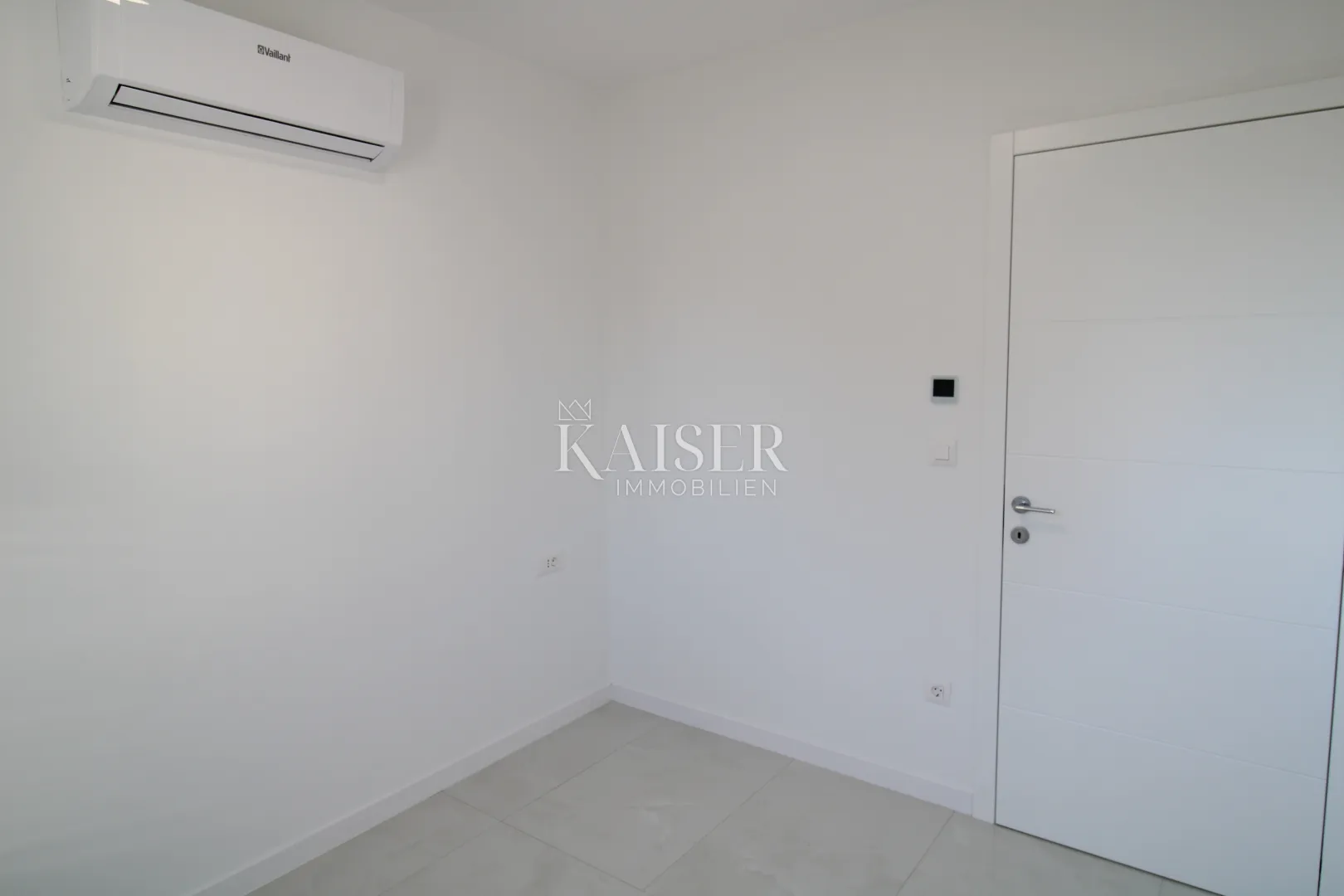 zadar- penthouse s krovnom terasom i pogledom na more - slika 37